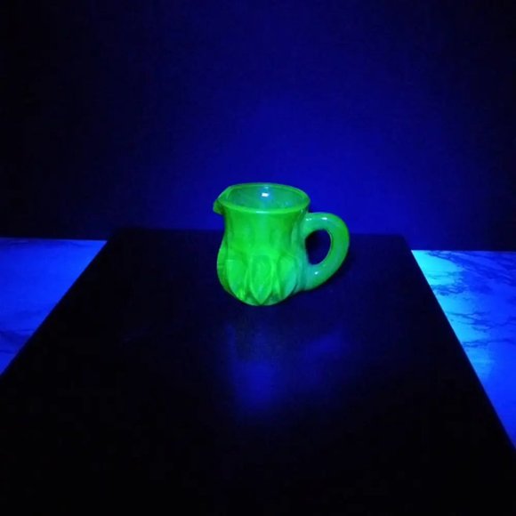 Degenhart Glass Mini Pitcher Trinket Paperweight Toothpick Vtg - Picture 10 of 10